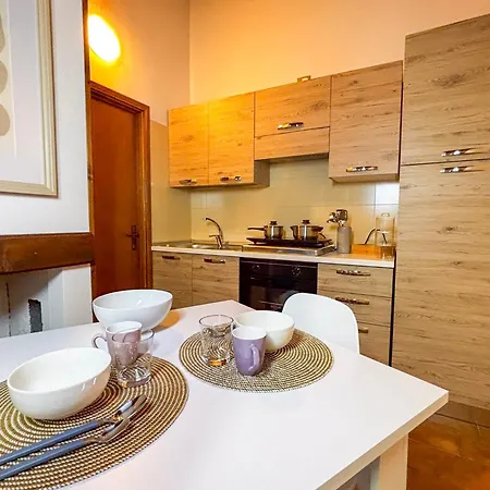 La Maison Pilly 아파트 손달로